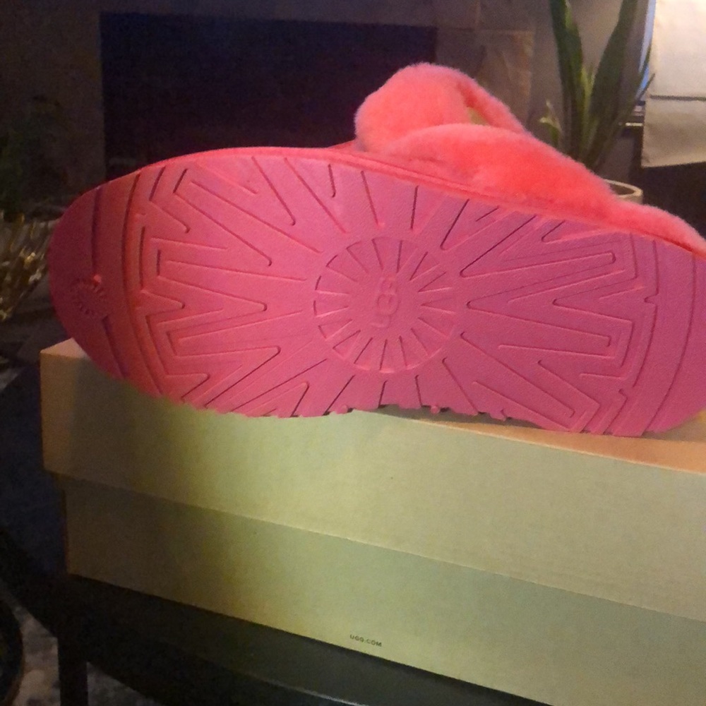 UGG Pink Fluffy Mules - Picture 4 of 5